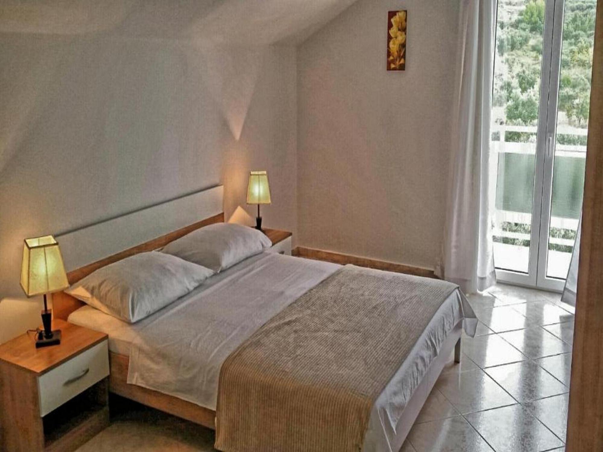 Apartments Bandalo Ποντστράνα Δωμάτιο φωτογραφία